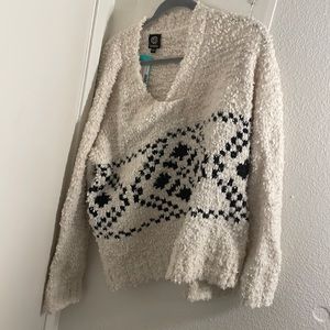Bobeau fuzzy pullover